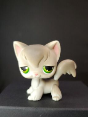LPS Littlest Pet Shop #20 Longhair Gray Angora Cat 2004